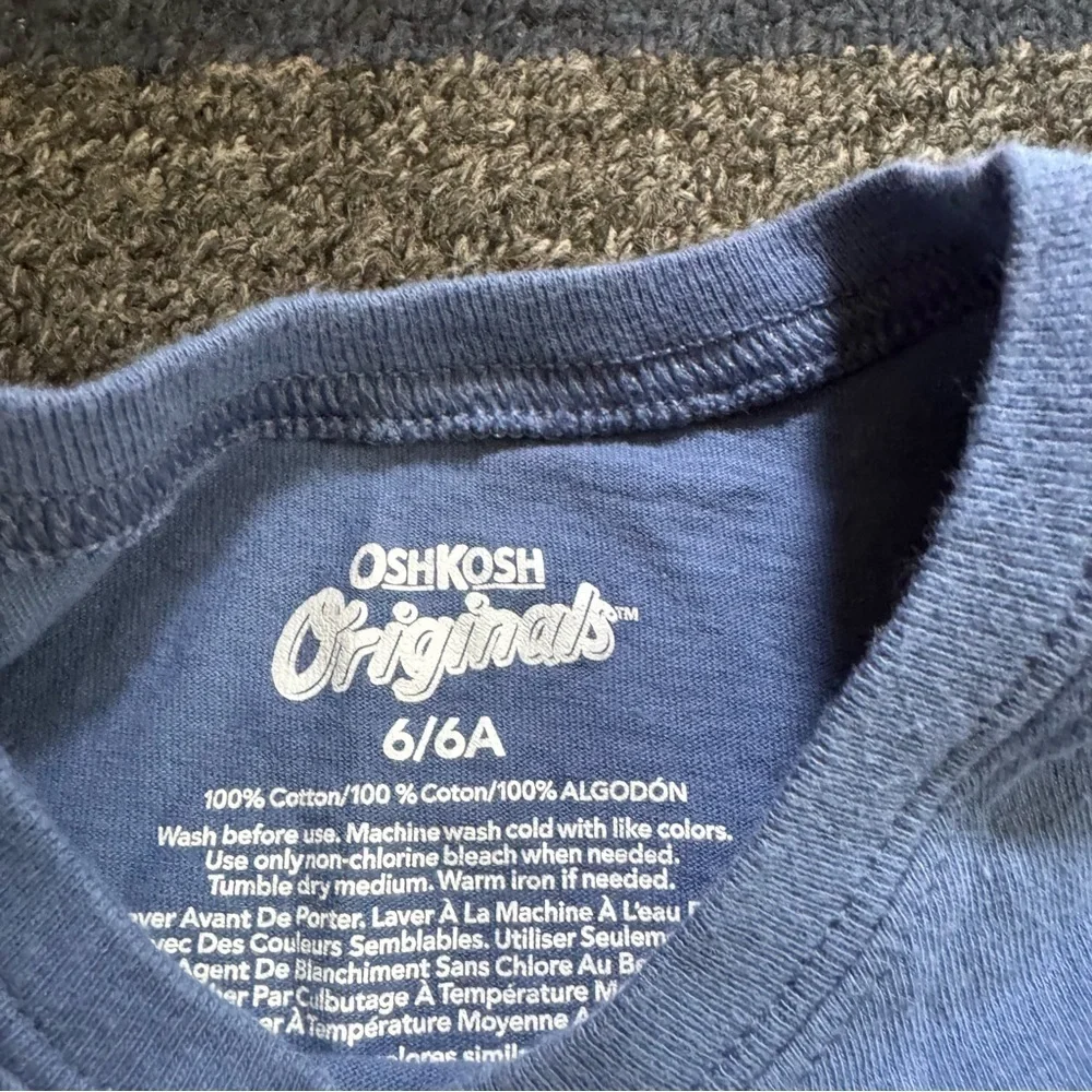 OshKosh B'gosh‎ Boys Blue and Yellow Short Sleeve Tee Size 6